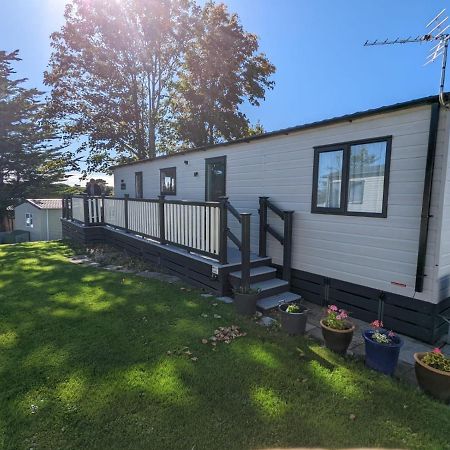 Stunning Luxury Caravan On Edge Of New Forest On Shorefield Country Park Entertainment And Leisure Passes Included Milford on Sea Dış mekan fotoğraf